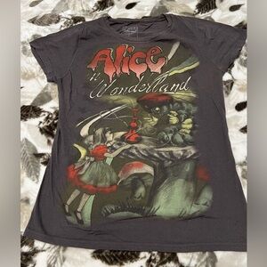 Alice in Wonderland Shirt🌸